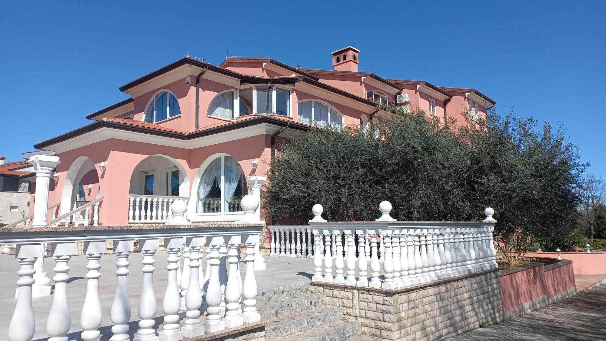 Apartments And Rooms Villa Chiara Krnica Exterior photo